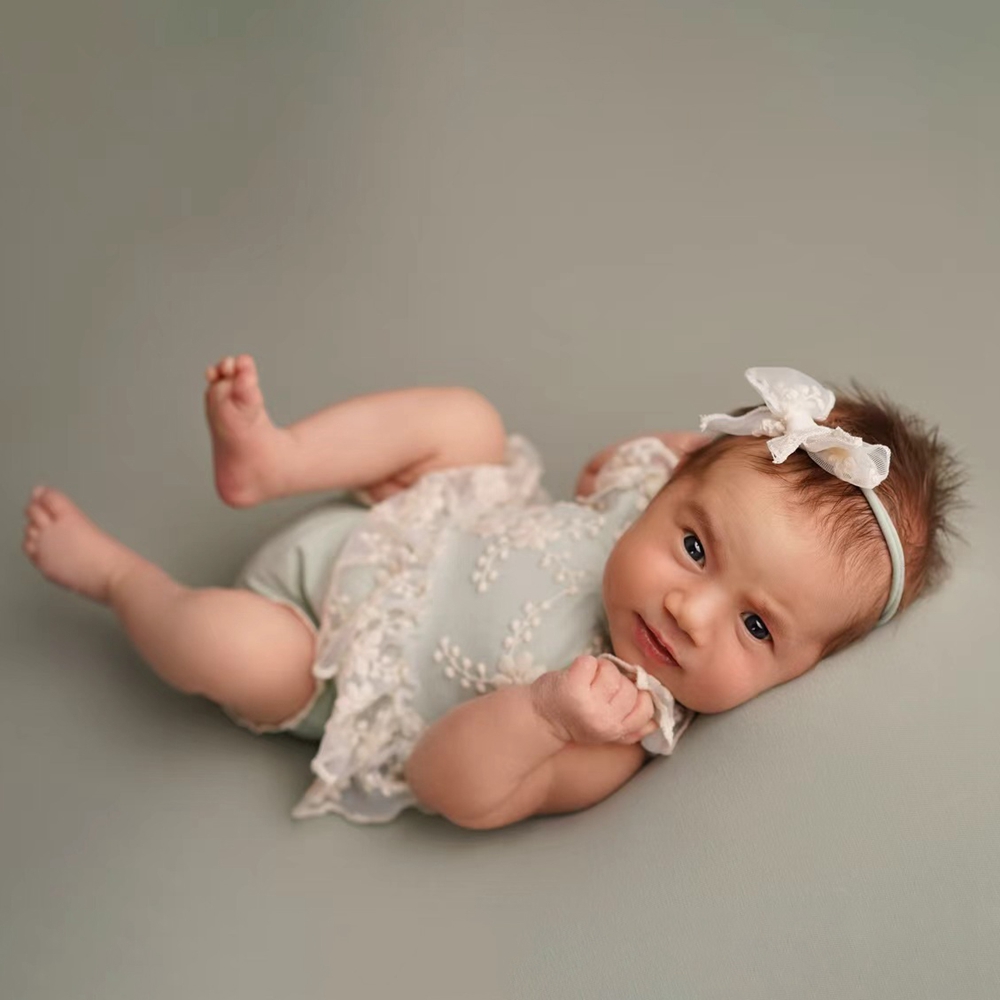 Baby Products Website - 気まぐれな新生児女の子用パステルグリーンレースフリルロンパース花柄刺繍写真撮影用衣装新生児写真撮影用服